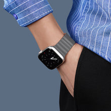 Заредете изображение във визуализатора на галерията – Dux Ducis Magnetic Strap Watch Strap 7/6/5/4/3/2 / SE (45/44 / 42mm) Magnetic Gray Orange (Chain Version) - TopMag
