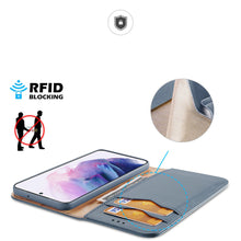 Заредете изображение във визуализатора на галерията – Dux Ducis Hivo Leather Flip Cover Genuine Leather Wallet For Cards And Documents Samsung Galaxy S22 Blue - TopMag
