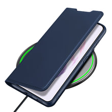 Заредете изображение във визуализатора на галерията – Dux Ducis Skin Pro Holster Cover for Samsung Galaxy S22 blue - TopMag
