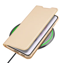 Заредете изображение във визуализатора на галерията – Dux Ducis Skin Pro Holster Cover Flip Cover for Samsung Galaxy S22 gold - TopMag
