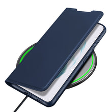 Заредете изображение във визуализатора на галерията – Dux Ducis Skin Pro Holster Cover Flip Cover for Samsung Galaxy S22 + (S22 Plus) blue - TopMag
