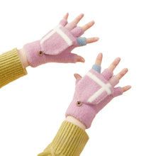 Заредете изображение във визуализатора на галерията – Women's/children's winter telephone gloves - pink
