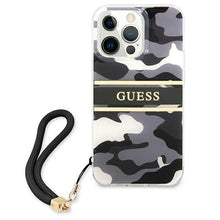 Заредете изображение във визуализатора на галерията – Guess GUHCP13LKCABBK iPhone 13 Pro / 13 6,1" czarny/black hardcase Camo Strap Collection - TopMag
