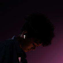 Заредете изображение във визуализатора на галерията – Dudao U15 TWS in-ear headphones with charge status indicator white (U15) - TopMag
