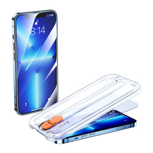 Заредете изображение във визуализатора на галерията – Joyroom tempered glass with mounting kit for iPhone 13 Pro Max 6.7 "transparent (JR-PF933) - TopMag
