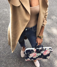 Заредете изображение във визуализатора на галерията – CANVASLIFE SLEEVE LAPTOP 13-14 BLUE CAMELLIA - TopMag

