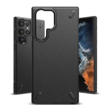 Заредете изображение във визуализатора на галерията – Ringke Onyx durable cover for Samsung Galaxy S22 Ultra black - TopMag
