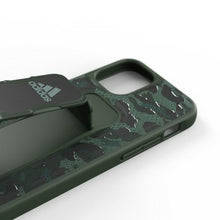 Заредете изображение във визуализатора на галерията – Adidas SP Grip Case Leopard iPhone 12 Mini green/zielony 43719 - TopMag
