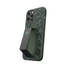 Заредете изображение във визуализатора на галерията – Adidas SP Grip Case Leopard iPhone 12 Pro Max green/zielony 43723 - TopMag
