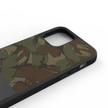 Заредете изображение във визуализатора на галерията – SuperDry Moulded Canvas iPhone 12 Pro Ma x Case moro/camo 42589 - TopMag
