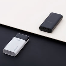 Заредете изображение във визуализатора на галерията – Wozinsky powerbank 30000mAh 4 x USB with LCD display 2 A white (WPB-001WE) - TopMag
