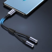 Заредете изображение във визуализатора на галерията – Ugreen adapter for headphones with USB Type C to 2x 3.5 mm mini jack black (CM445) - TopMag

