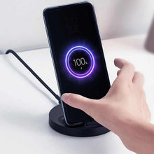 Заредете изображение във визуализатора на галерията – Original charging pad xiaomi mi 20w wireless charging stand blister - TopMag
