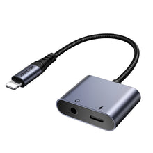 Заредете изображение във визуализатора на галерията – Joyroom SY-L01 Lightning to Lightning / 3.5 mm mini jack DAC adapter 2in1 - black
