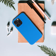 Заредете изображение във визуализатора на галерията – Silicone Lite Case for Iphone 15 Pro Max blue

