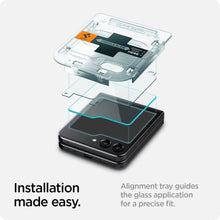 Заредете изображение във визуализатора на галерията – TEMPERED GLASS Spigen GLAS.TR &quot;EZ FIT&quot; 2-PACK GALAXY Z Flip 5 CLEAR
