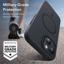 Заредете изображение във визуализатора на галерията – ESR CLOUD HALOLOCK MAGSAFE IPHONE 15 BLACK
