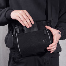 Заредете изображение във визуализатора на галерията – Wozinsky bicycle handlebar bag bike shoulder bag black (WBHBB-01)
