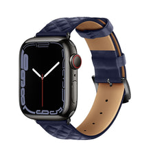 Заредете изображение във визуализатора на галерията – HOCO strap for Apple Watch 42/44/45/49mm Elegant leather WA18 midnight blue
