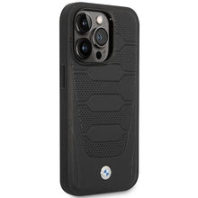 Заредете изображение във визуализатора на галерията – Case BMW BMHMP14X22RPSK iPhone 14 Pro Max 6.7" black/black Leather Seats Pattern MagSafe
