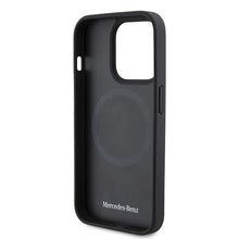 Заредете изображение във визуализатора на галерията – Mercedes Leather&amp;Alu MagSafe case for iPhone 15 Pro - silver
