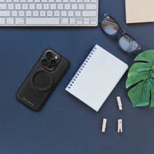 Заредете изображение във визуализатора на галерията – Roar Mag Morning Case - for iPhone 15 Pro Max black
