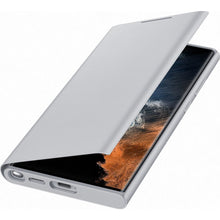 Заредете изображение във визуализатора на галерията – Samsung LED View Cover with LED display for Samsung Galaxy S22 Ultra light gray (EF-NS908PJEGEE) - TopMag
