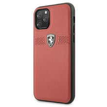 Заредете изображение във визуализатора на галерията – Ferrari FEOBAHCN58RE iPhone 11 Pro 5,8" czerwony/red hardcase Off Track Leather - TopMag
