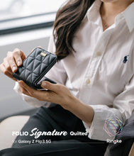 Заредете изображение във визуализатора на галерията – Ringke Folio Signature Flip Leather Case with Shoulder Strap for Samsung Galaxy Z Flip 3 Black (FS116R55) - TopMag
