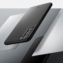 Заредете изображение във визуализатора на галерията – SPIGEN THIN FIT GALAXY S22 BLACK - TopMag
