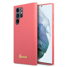 Заредете изображение във визуализатора на галерията – Guess GUHCS22LLSLMGFU S22 Ultra S908 fuksja/fuchsia hardcase Silicone Script Metal Logo - TopMag
