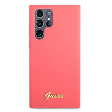 Заредете изображение във визуализатора на галерията – Guess GUHCS22LLSLMGFU S22 Ultra S908 fuksja/fuchsia hardcase Silicone Script Metal Logo - TopMag

