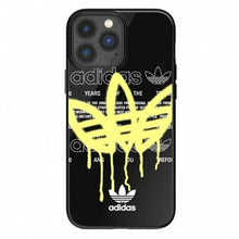 Заредете изображение във визуализатора на галерията – Adidas OR Snap Case Summer Graffiti iPhone 13 Pro Max 6,7" czarny/black 47804 - TopMag
