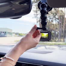 Заредете изображение във визуализатора на галерията – GoPro mount with suction cup for GoPro, DJI, Insta360, SJCam, Eken sports cameras + smartphone adapter (GoPro car suction cup) - TopMag
