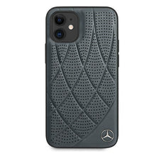 Заредете изображение във визуализатора на галерията – Mercedes MEHCP12SDIQNA iPhone 12 mini 5,4" granatowy/navy hardcase Bow Line

