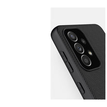 Заредете изображение във визуализатора на галерията – Nillkin Textured Case Durable reinforced case with a gel frame and nylon on the back for Samsung Galaxy A33 5G black - TopMag
