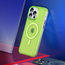 Заредете изображение във визуализатора на галерията – Kingxbar PQY Fluorescence Series Magnetic Case for iPhone 13 Housing Cover Green (MagSafe Compatible) - TopMag
