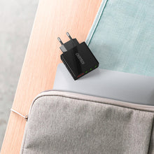 Заредете изображение във визуализатора на галерията – Choetech charger 3x USB Type A 5V / 3A black (C0027-black) - TopMag
