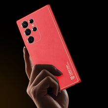 Заредете изображение във визуализатора на галерията – Dux Ducis Yolo elegant cover made of ecological leather for Samsung Galaxy S22 Ultra red - TopMag
