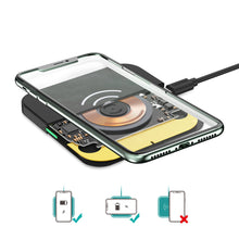 Заредете изображение във визуализатора на галерията – Choetech Qi 10W wireless charger kit for headphones phone (T511-S) + QC3.0 18W 3A wall charger (Q5003) + USB cable - microUSB 1.2m black (T511-S-EU201ABBK) - TopMag
