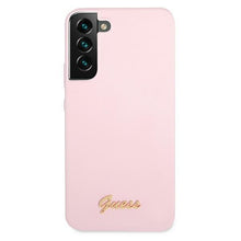 Заредете изображение във визуализатора на галерията – Guess GUHCS22MLSLMGLA S22+ S906 lawenda/lavender hardcase Silicone Script Metal Logo - TopMag
