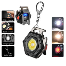 Заредете изображение във визуализатора на галерията – Mini flashlight LED keychain W5131 Type C
