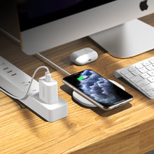 Заредете изображение във визуализатора на галерията – Choetech wireless fast charger kit 15W LED white (T550-F) + USB charger 18W Power Delivery white (Q5003-EU) + power cable (AC) - TopMag
