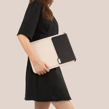 Заредете изображение във визуализатора на галерията – Nillkin 3in1 MacBook Sleeve 14 '' Pouch Laptop Bag Stand Mouse Pad Black and White - TopMag
