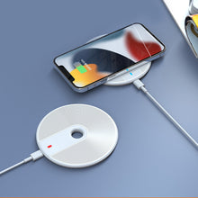 Заредете изображение във визуализатора на галерията – Wireless Induction Charger QI Universal Fast Charge - FC06 15W White (min.2A)
