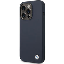Заредете изображение във визуализатора на галерията – Case BMW BMHCP14XSTRONG iPhone 14 Pro Max 6.7" navy blue/navy Silicone Metal Logo
