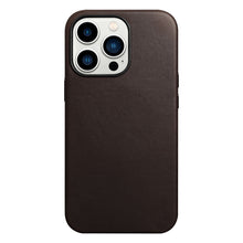 Заредете изображение във визуализатора на галерията – iCarer CH Leather case for iPhone 13 Pro Max leather case (MagSafe compatible) brown (ALI1210-CO) - TopMag
