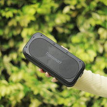 Заредете изображение във визуализатора на галерията – Tronsmart Force SE 50W Waterproof Wireless Bluetooth Speaker with Powerbank Function black (752288) - TopMag

