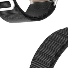 Заредете изображение във визуализатора на галерията – Sport Buckle Strap for Apple Watch 8/7/6/SE/5/4/3/2/1 (41, 40, 38mm) Dux Ducis Strap GS Version - Black
