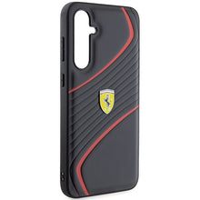 Заредете изображение във визуализатора на галерията – Original FERRARI Case - Twist Metal Logo hardcase FEHCS23FEPTWK for Samsung Galaxy S23 FE Black
